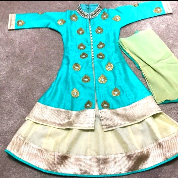 Other - Baby girl sarara dress